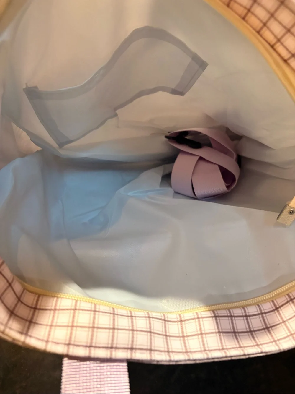 Hello Kitty tote bag- Light Pink Check